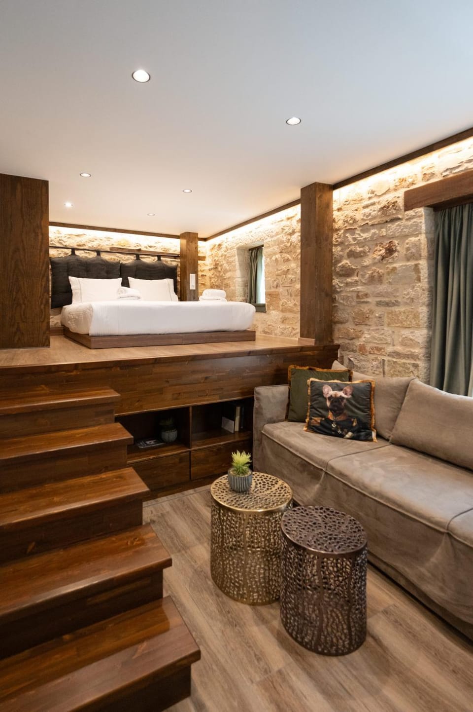 Bed, Living room, Photo of the whole room, Seating area, Bedroom