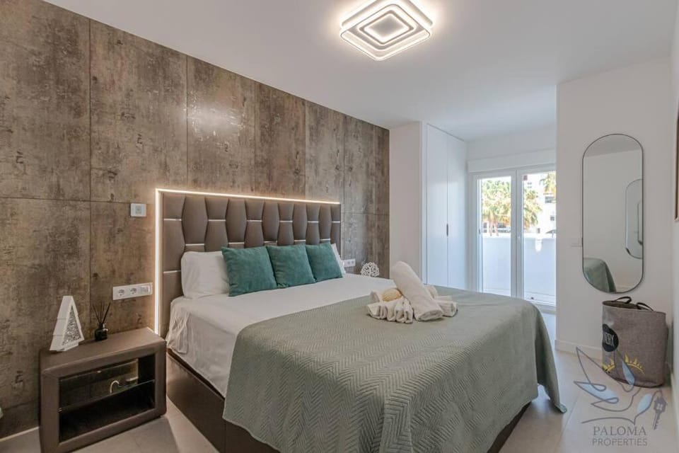 Puerto Marina Luxury 2BDR Apartment with Sea View Apartment in Benalmadena