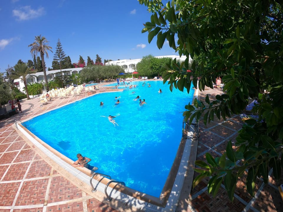Swimming pool