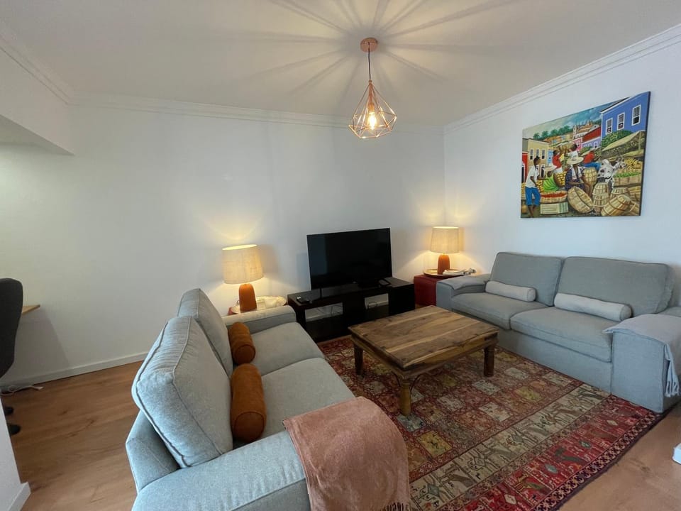 Communal lounge/ TV room, TV and multimedia, Living room, Seating area