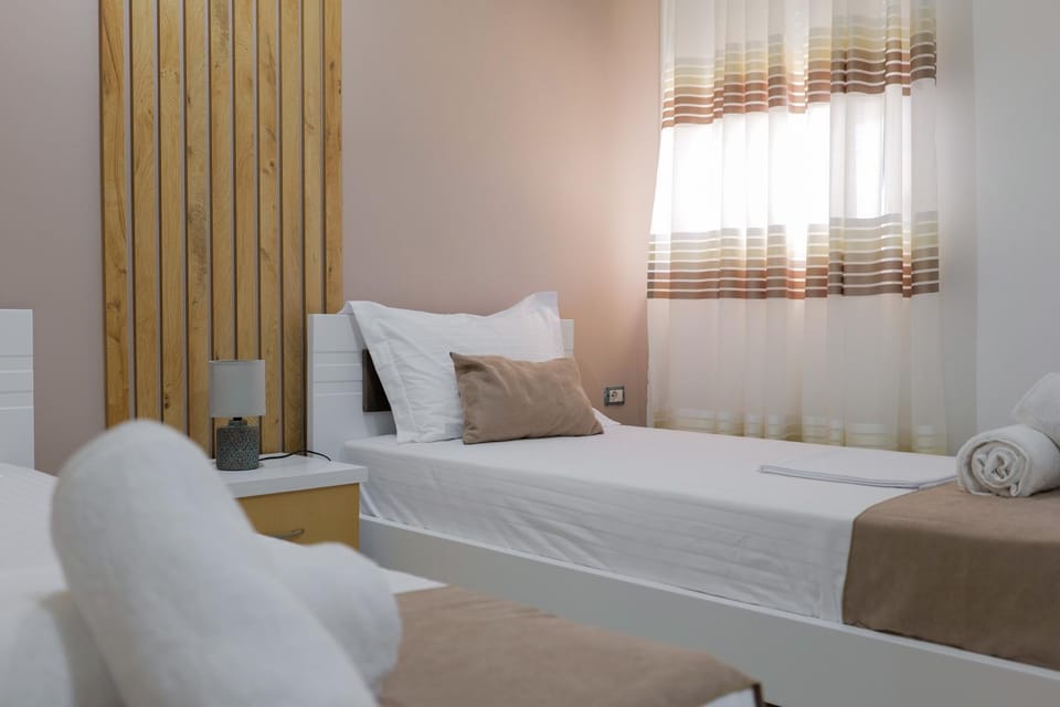 Empo Hotel Apartment in Ksamil