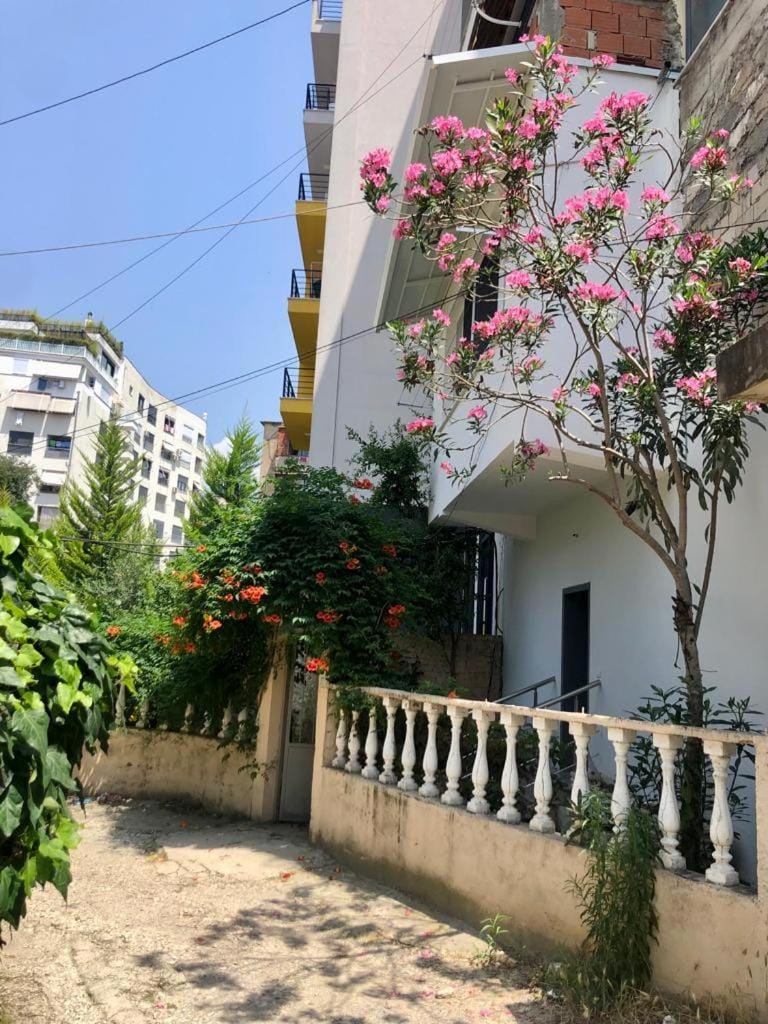 MJolly Apartment Apartment in Tirana