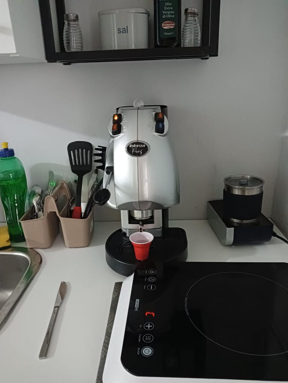 Coffee/tea facilities, Kitchen or kitchenette