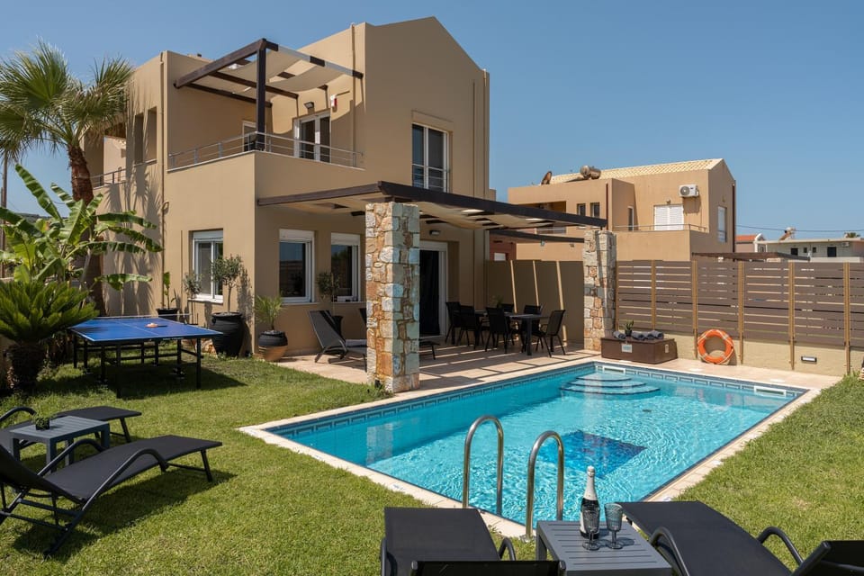 Garden, Swimming pool