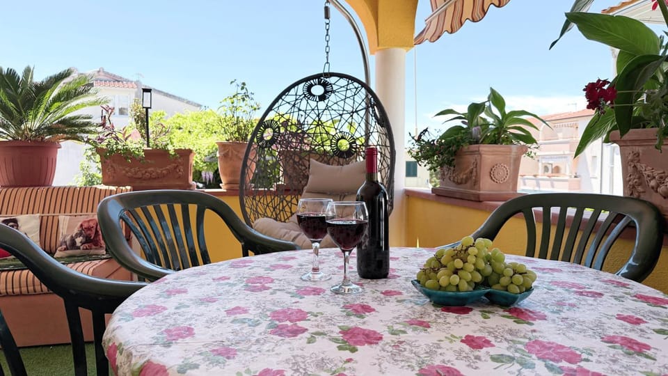 Balcony/Terrace, Balcony/Terrace
