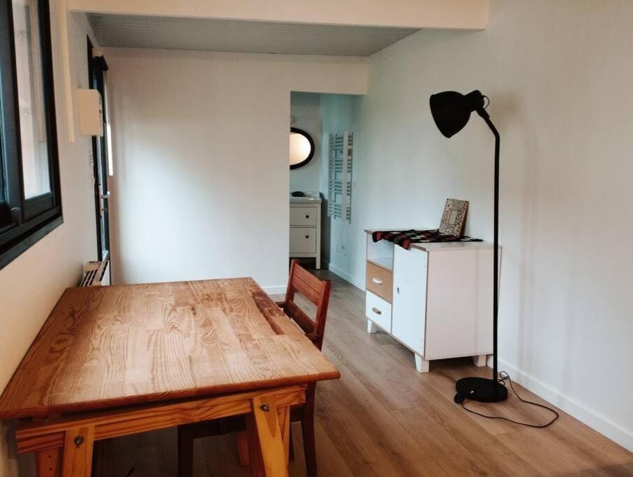 Chambre indépendante avec SDB sur jardin, au calme Apartment in Saint-Herblain