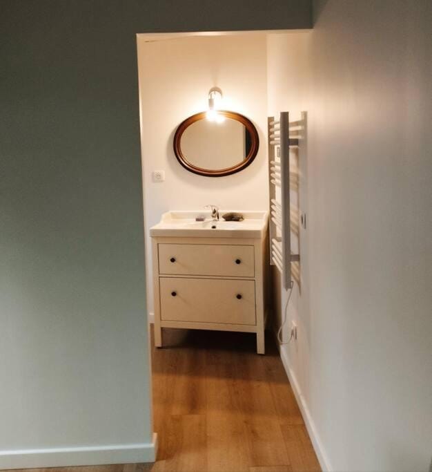Chambre indépendante avec SDB sur jardin, au calme Apartment in Saint-Herblain
