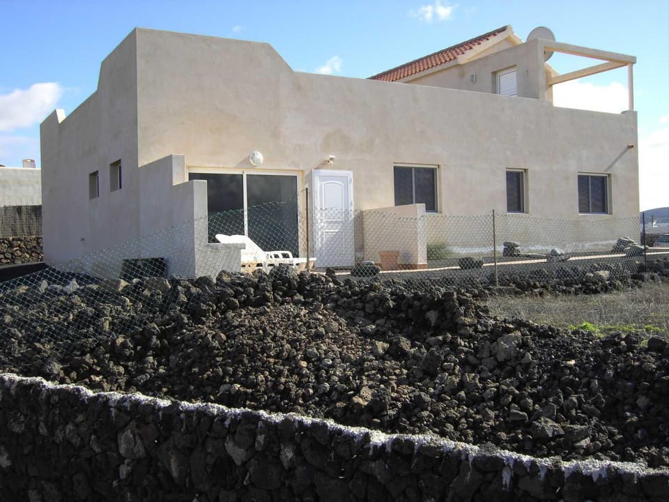 Property building, Spring, Garden