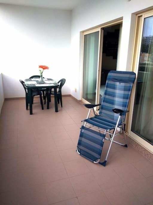 Patio, Balcony/Terrace, Living room, sunbed