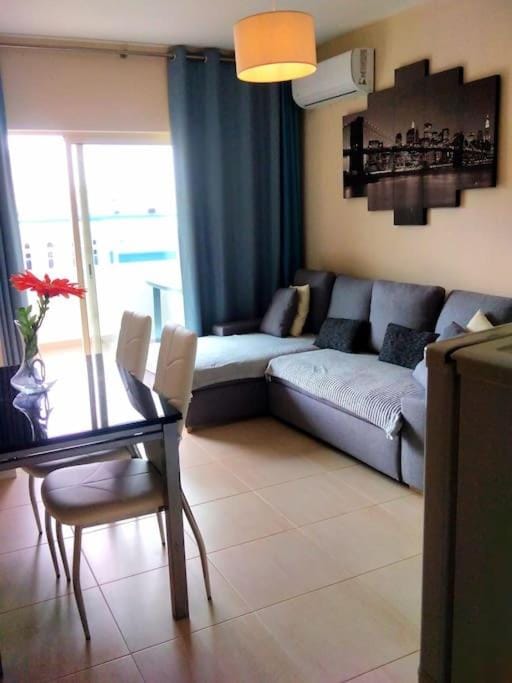 Bed, TV and multimedia, Living room, Seating area