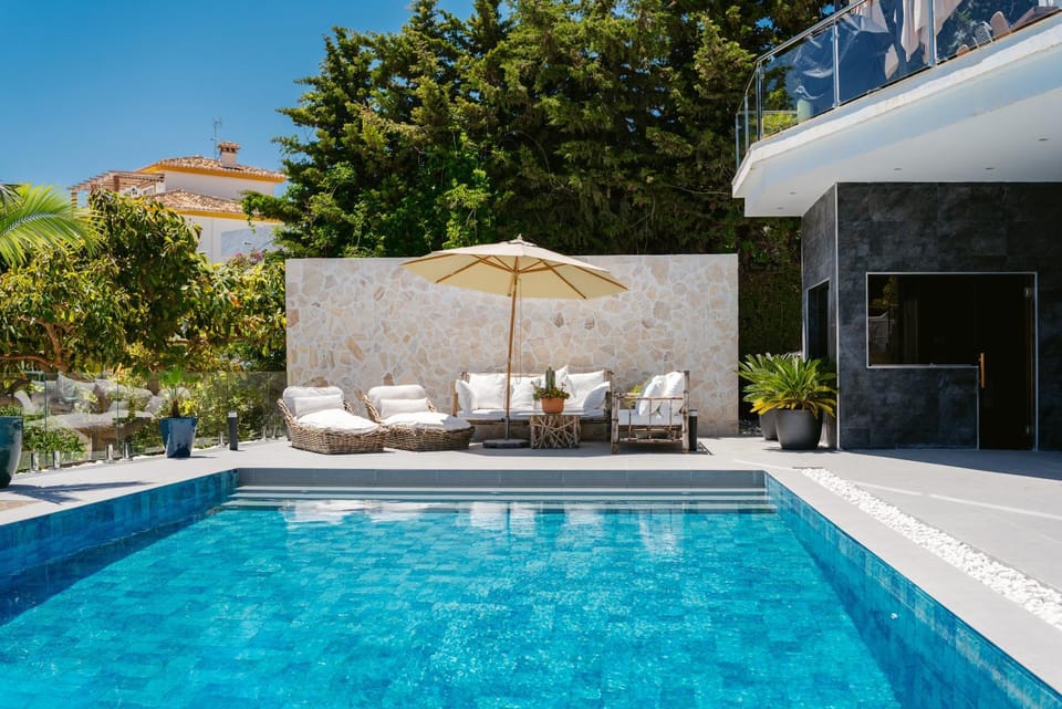 Day, Garden, Pool view, Swimming pool, sunbed