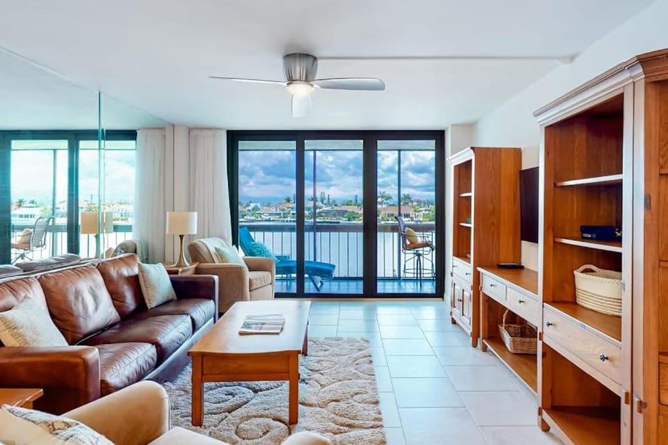 South Seas C-311 House in Marco Island