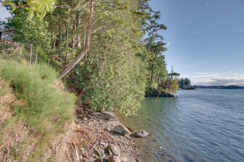 East Sooke Hideaway House in Vancouver Island