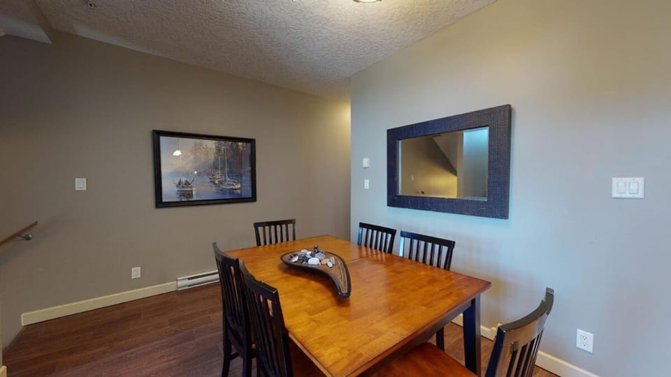 Sooke Harbour Getaway House in Vancouver Island