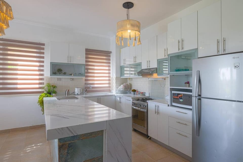 Kitchen or kitchenette, minibar, pet friendly, stove