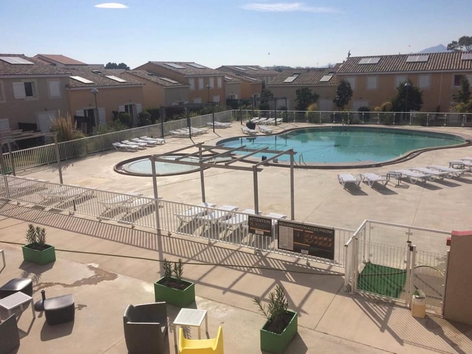 Pavillon T3 avec Piscine, Spa et Salle de Sport près de la Plage - 6 Couchages - FR-1-732-38 Apartment in Saint-Cyprien