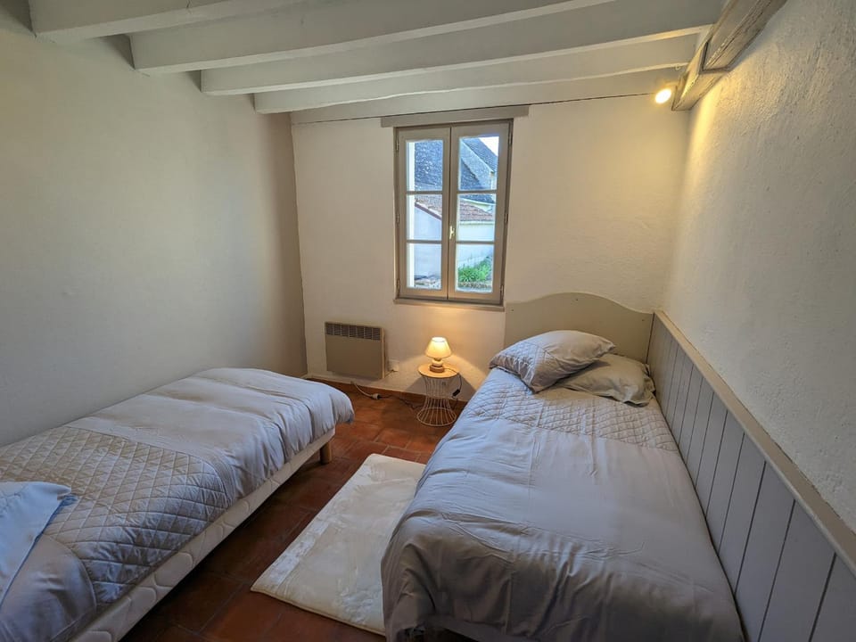 Gîte Authentique en Sologne : Proche Châteaux, Randonnées, Equipé et Familial - FR-1-590-278 House in Centre-Val de Loire