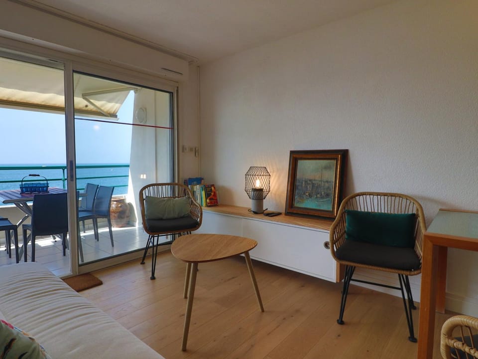 Face mer, terrasse 11m², clim, garage, classé 3☆ - FR-1-472A-286 Apartment in Occitanie