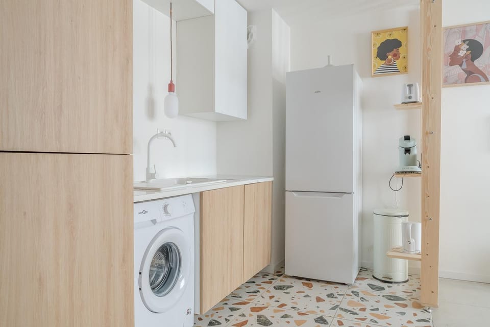 Charmant T2 avec balcon - Chaves Apartment in Marseille