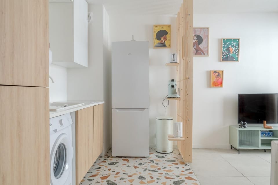 Charmant T2 avec balcon - Chaves Apartment in Marseille