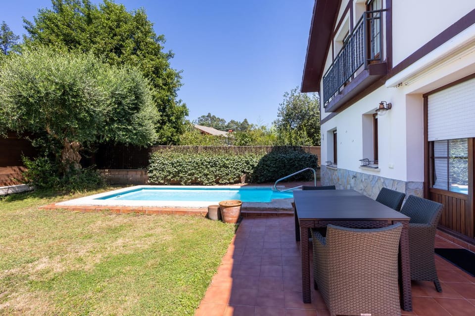Garden view, Pool view, Swimming pool