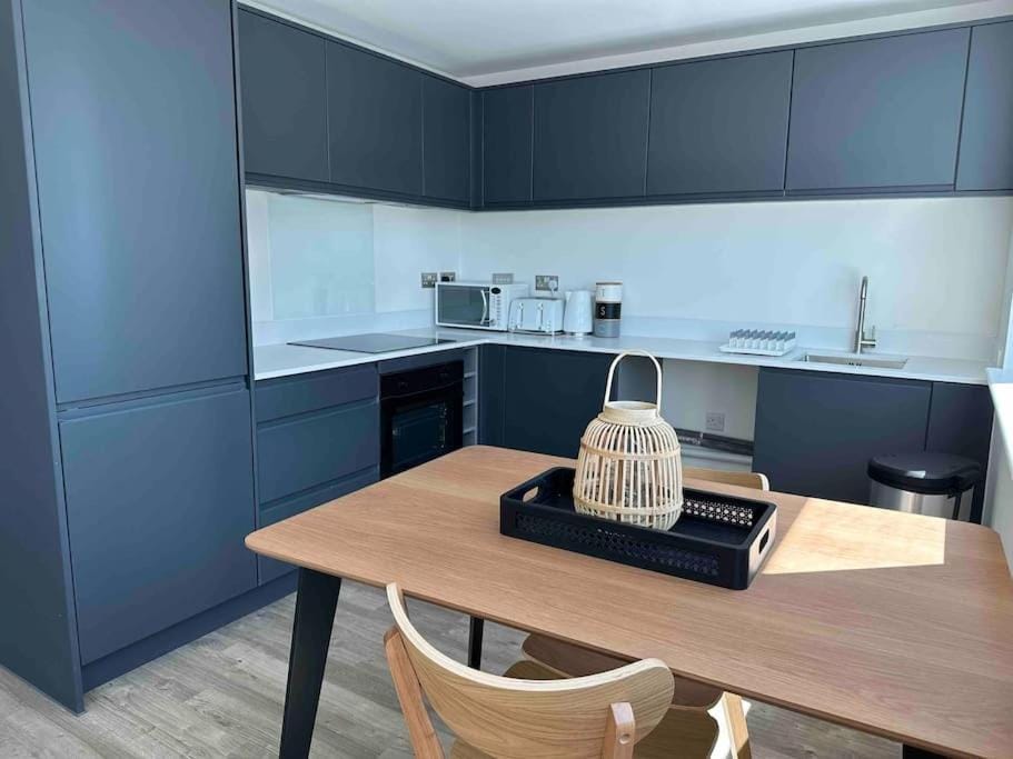 1 Bed Flat with View of Old Trafford Apartment in Stretford