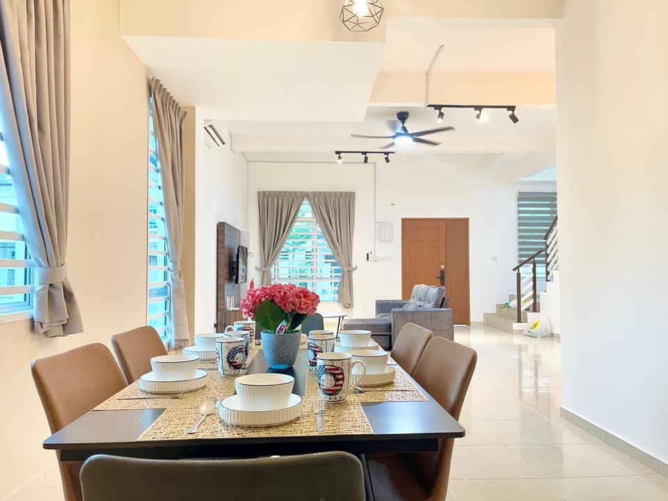 AI Home - 5BR - Landed House 14 Pax - BBQ - 7 min to Jonker Street House in Malacca