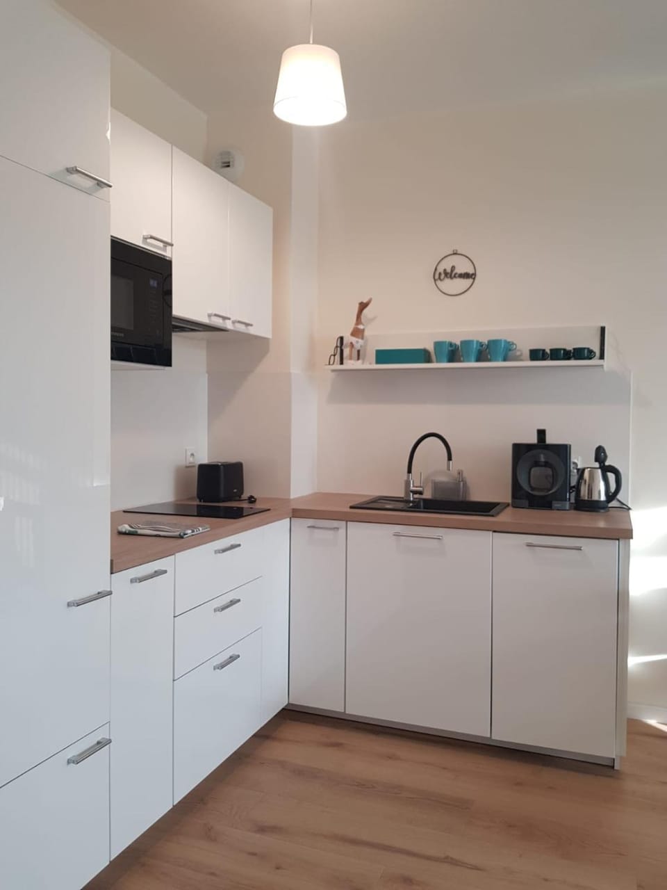 Coffee/tea facilities, Kitchen or kitchenette, minibar, stove, toaster