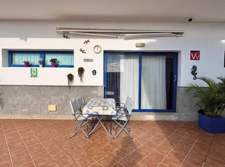 Patio, Dining area