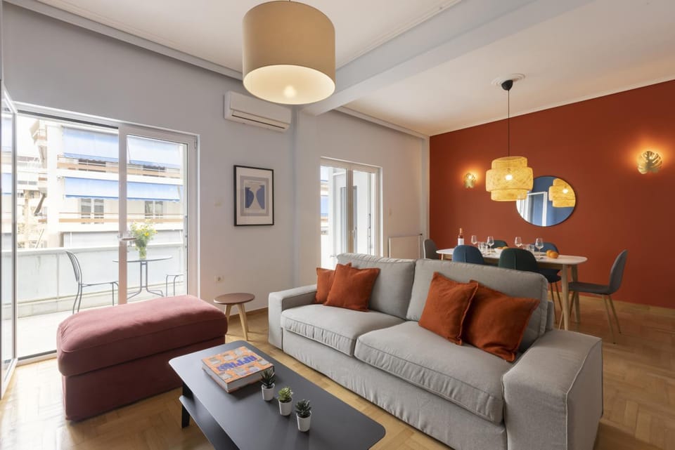 Communal lounge/ TV room, Living room