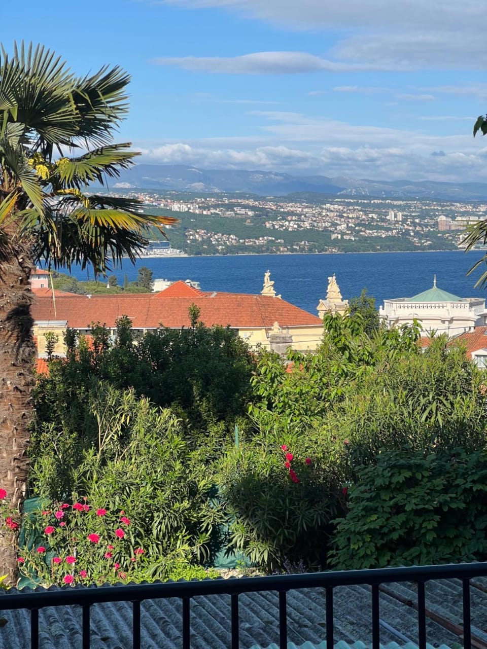 View (from property/room), City view, Sea view