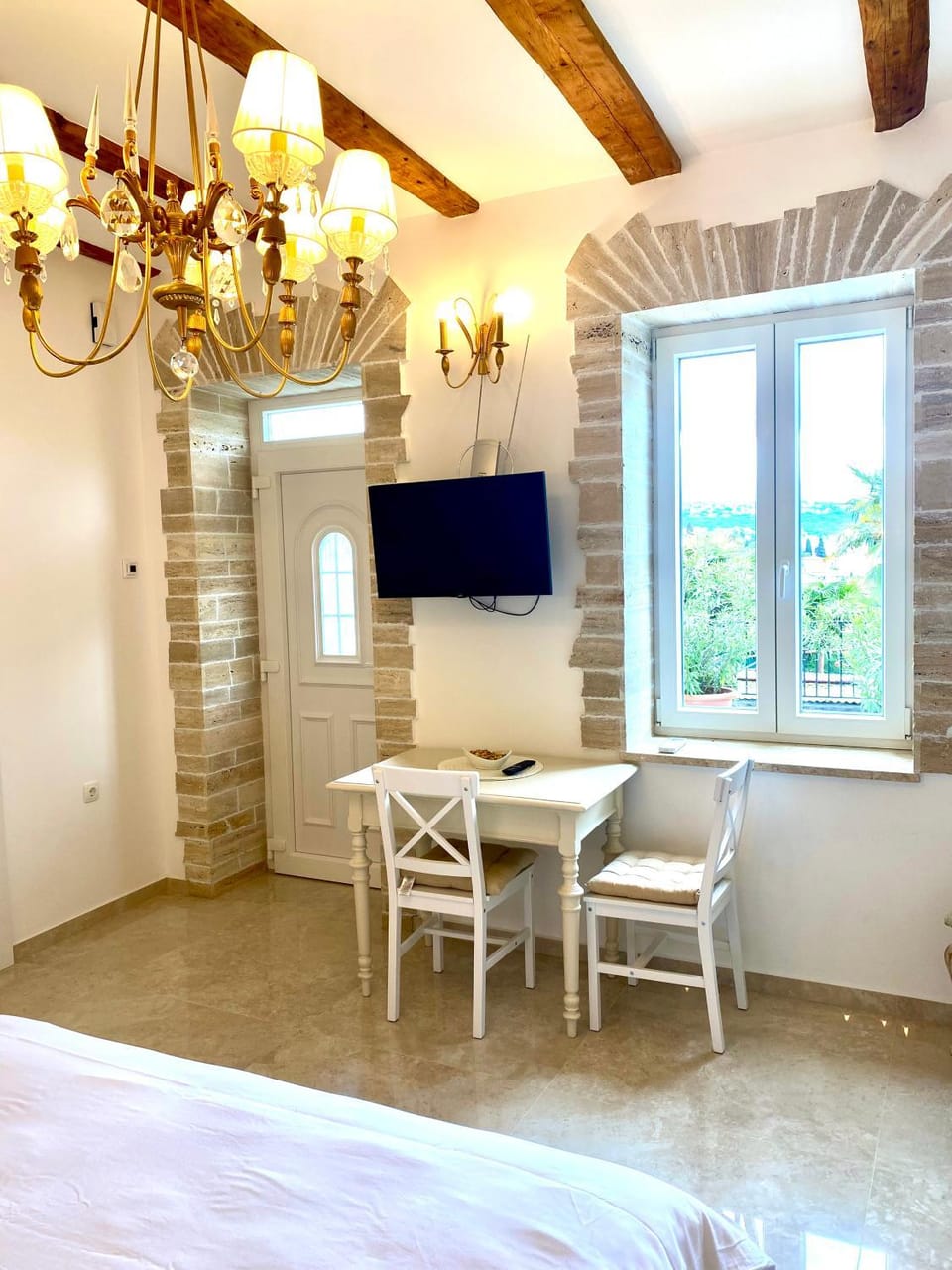TV and multimedia, Living room, Dining area