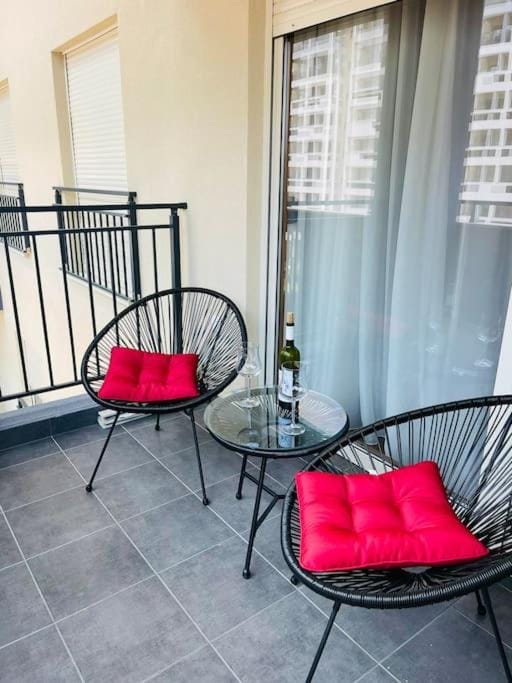 Day, Balcony/Terrace, Seating area