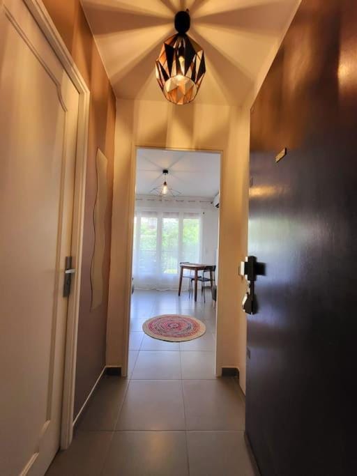 Cosy Studio à Cannes 8 min de la Croisette Apartment in Cannes