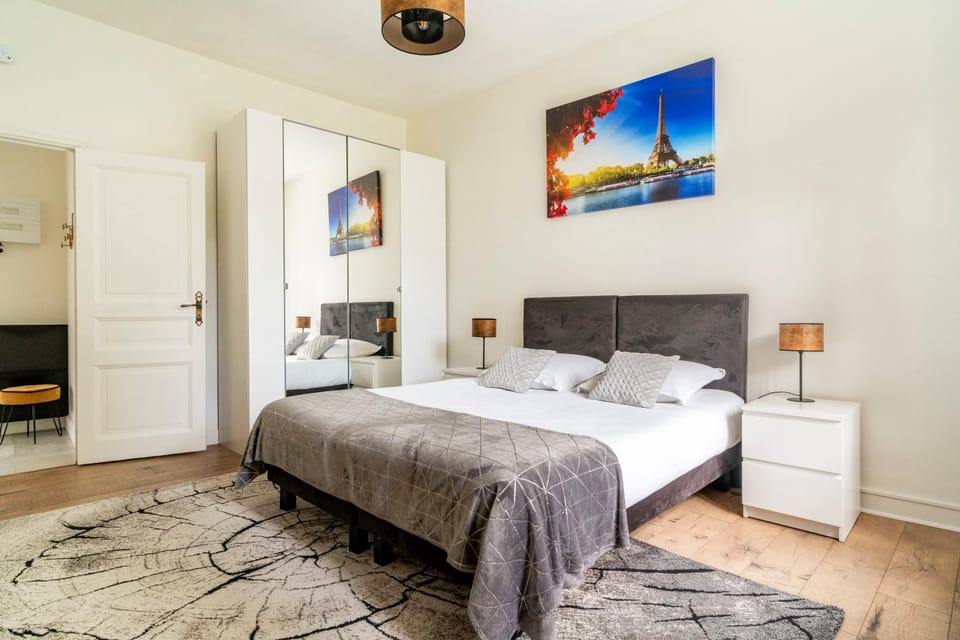 Bed, wardrobe