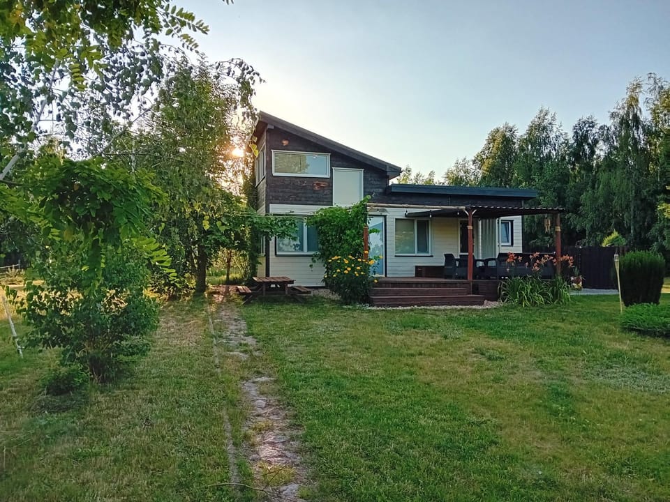 Property building, Spring, Day, Natural landscape, Garden, Garden view
