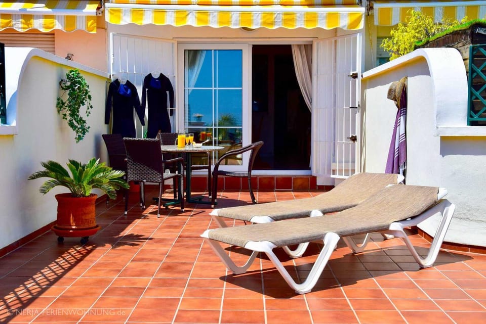 Balcony/Terrace, Balcony/Terrace, sunbed