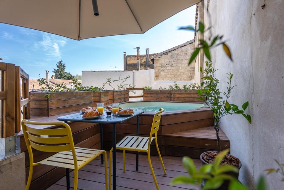 Patio, Patio, Dining area, Swimming pool, Swimming pool