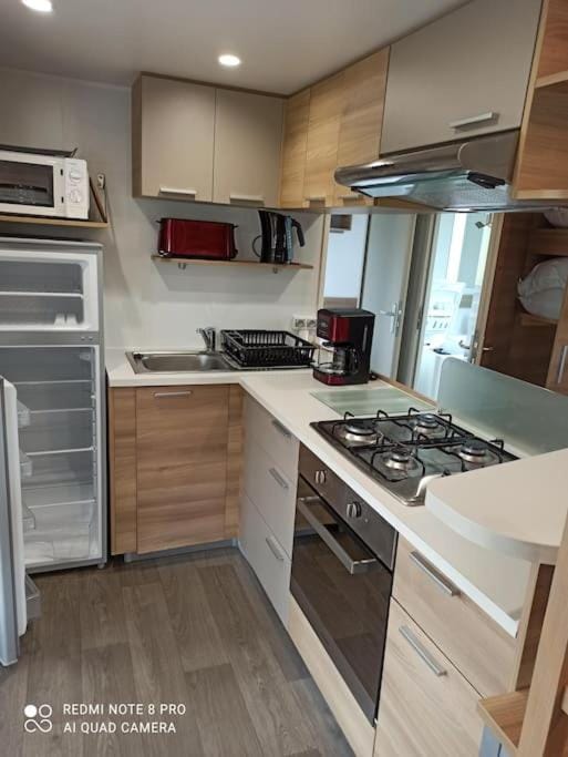 Kitchen or kitchenette, dishwasher, minibar, pet friendly, stove, toaster