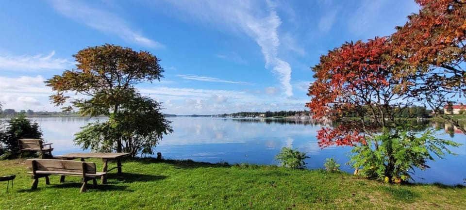 Nearby landmark, Spring, Day, Natural landscape, Garden, Garden view, Lake view