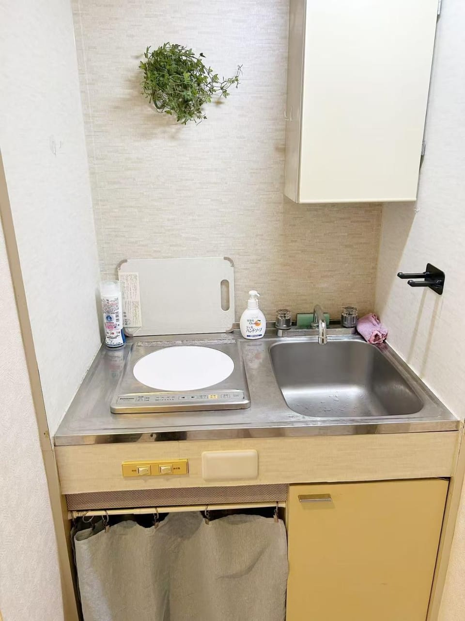 Ikebukuro Center# Ikebukuro 5min walk#池袋中心地带# 池袋车站步行5分#无限制wifi #東建702 Apartment in Japan
