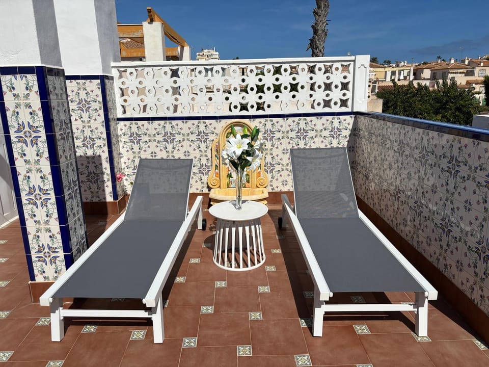 Patio, Balcony/Terrace, sunbed