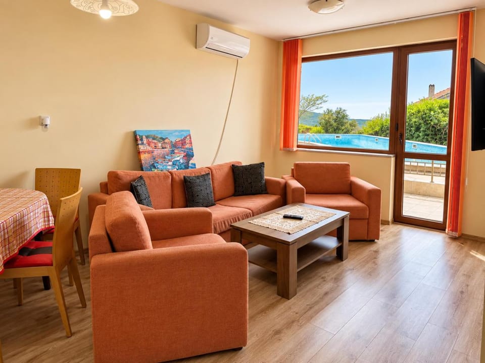 Living room, air conditioner