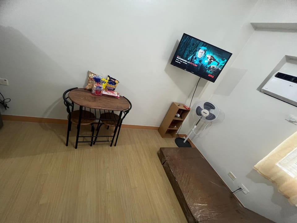 TV and multimedia, Dining area