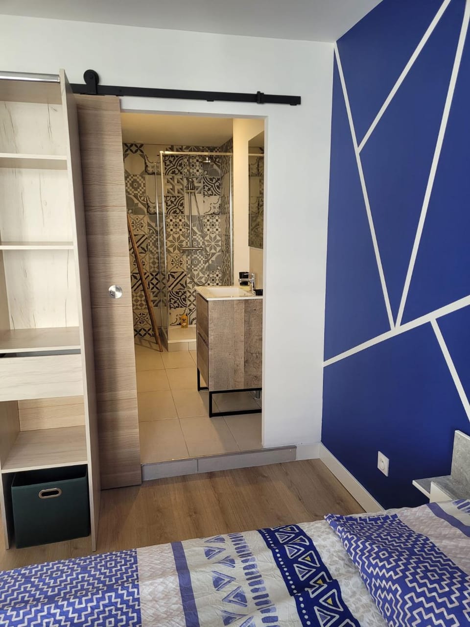 Bathroom, Bedroom
