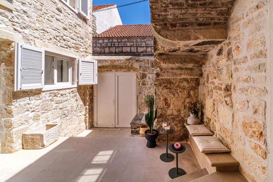 Patio, Balcony/Terrace