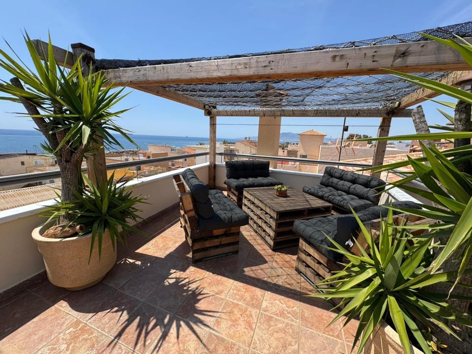 Natural landscape, Balcony/Terrace, Sea view