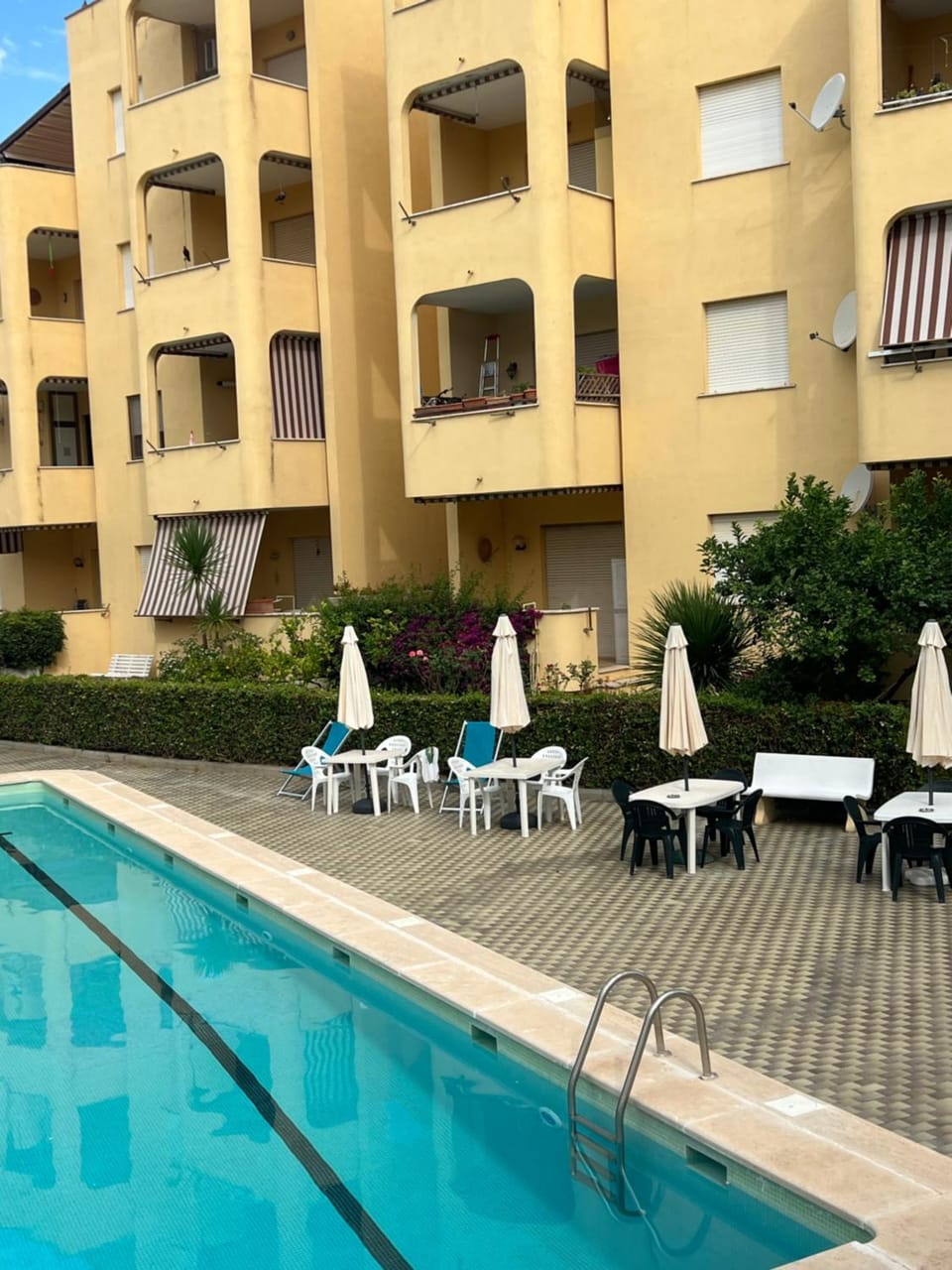 Swimming pool