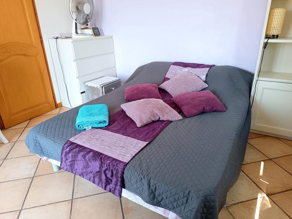 Double room with great view Vacation rental in Nice