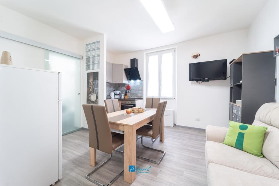 TV and multimedia, Kitchen or kitchenette, Living room, Seating area, Dining area, Evening entertainment